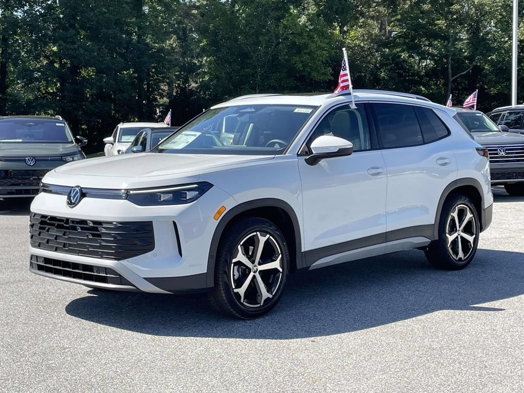 New 2026 Volkswagen Tiguan 2.0T SE