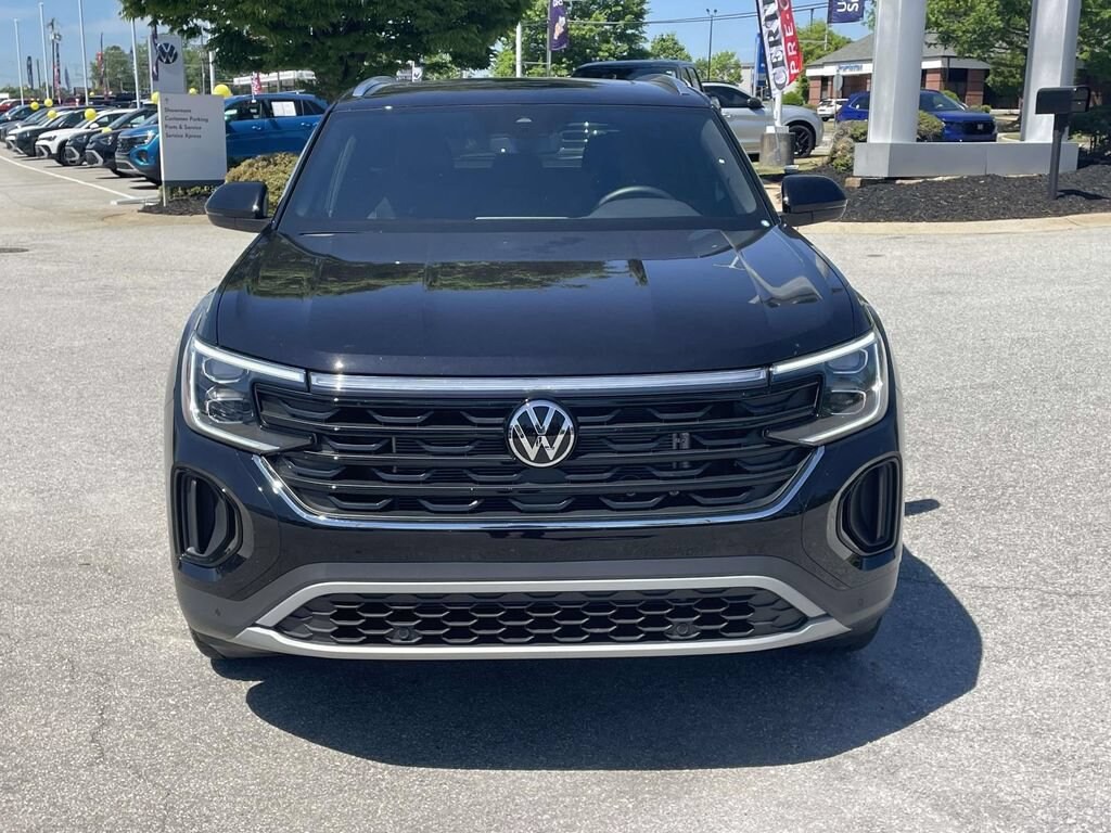 Used 2026 Volkswagen Atlas Cross Sport 2.0T SE w/Technology
