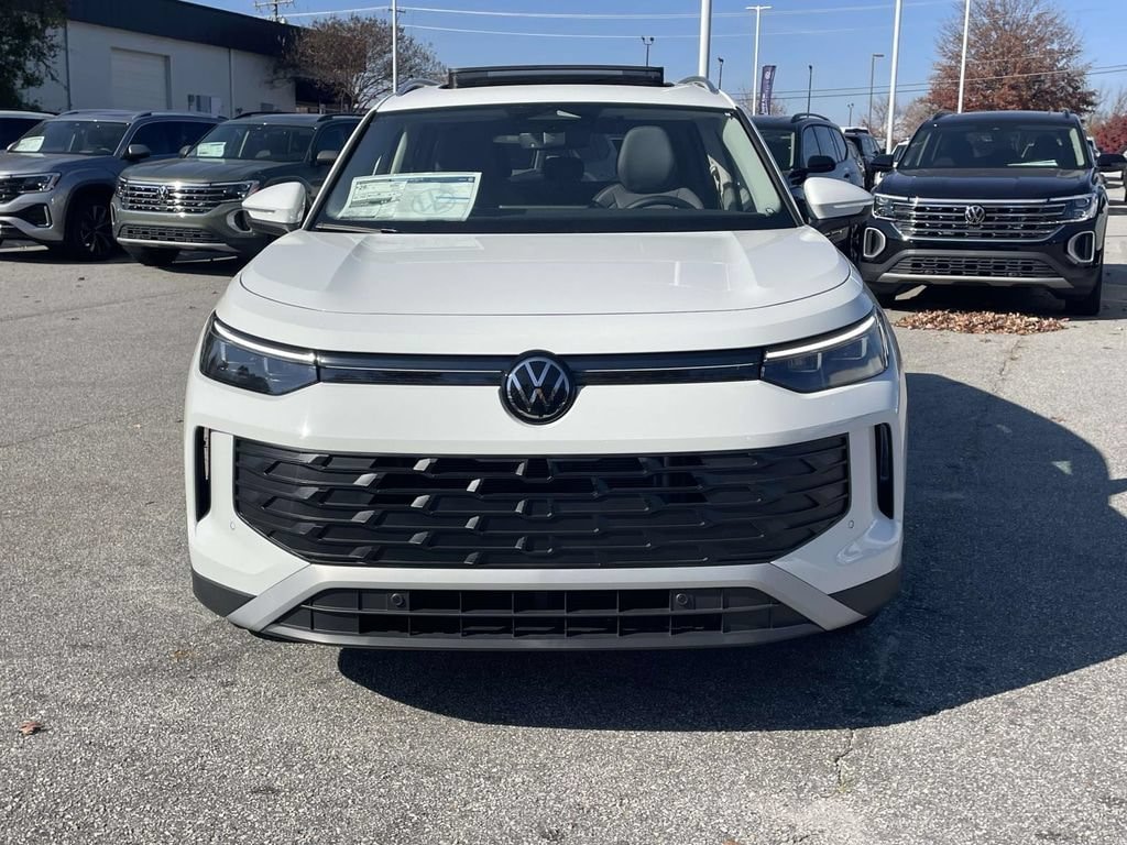New 2026 Volkswagen Tiguan 2.0T SE