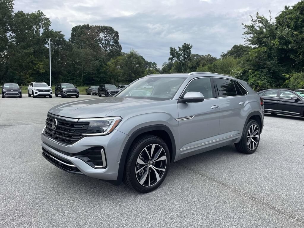 New 2026 Volkswagen Atlas Cross Sport 2.0T SEL Premium R-Line