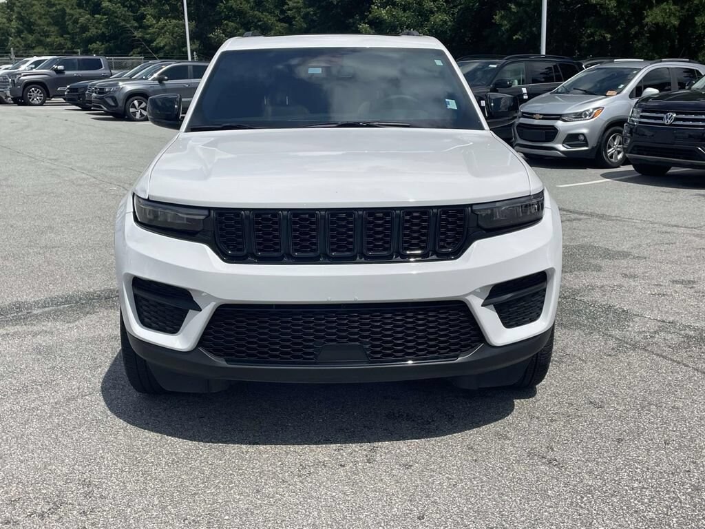 Used 2024 Jeep Grand Cherokee Altitude X