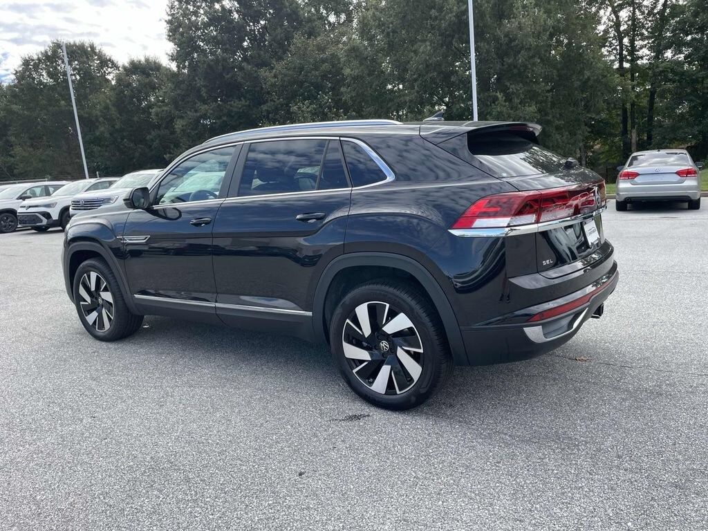New 2026 Volkswagen Atlas Cross Sport 2.0T SEL