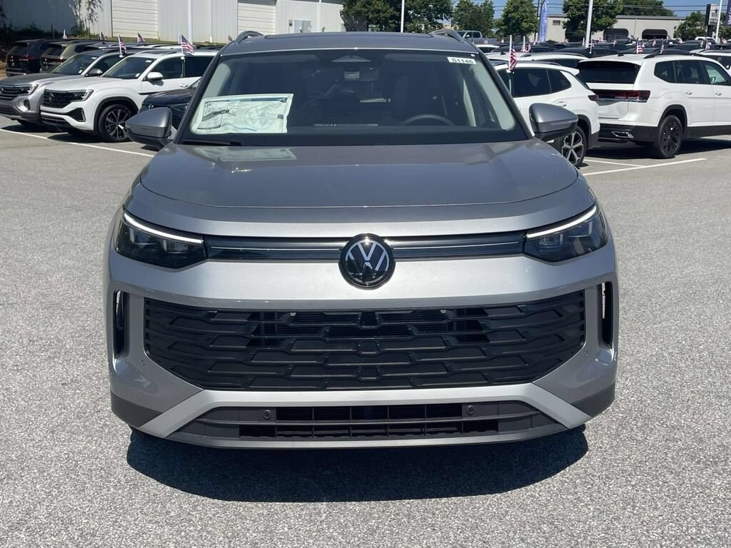 New 2026 Volkswagen Tiguan 2.0T SE