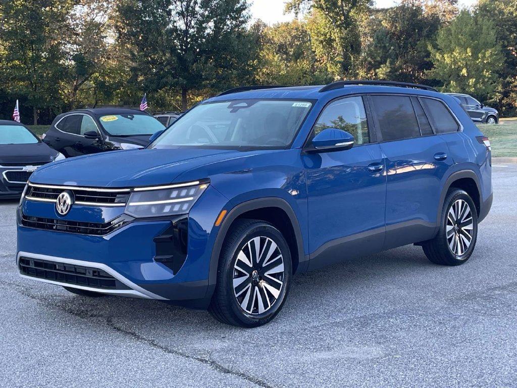 New 2027 Volkswagen Atlas 2.0T SE w/ Technology