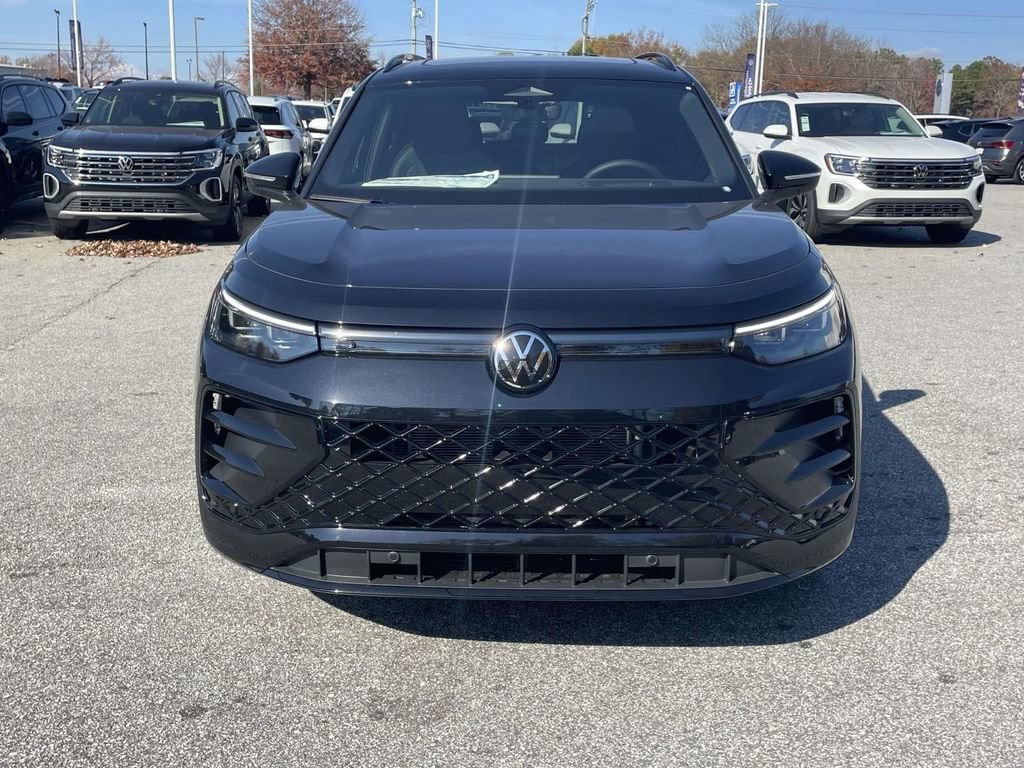 New 2026 Volkswagen Tiguan 2.0T SE R-Line Black
