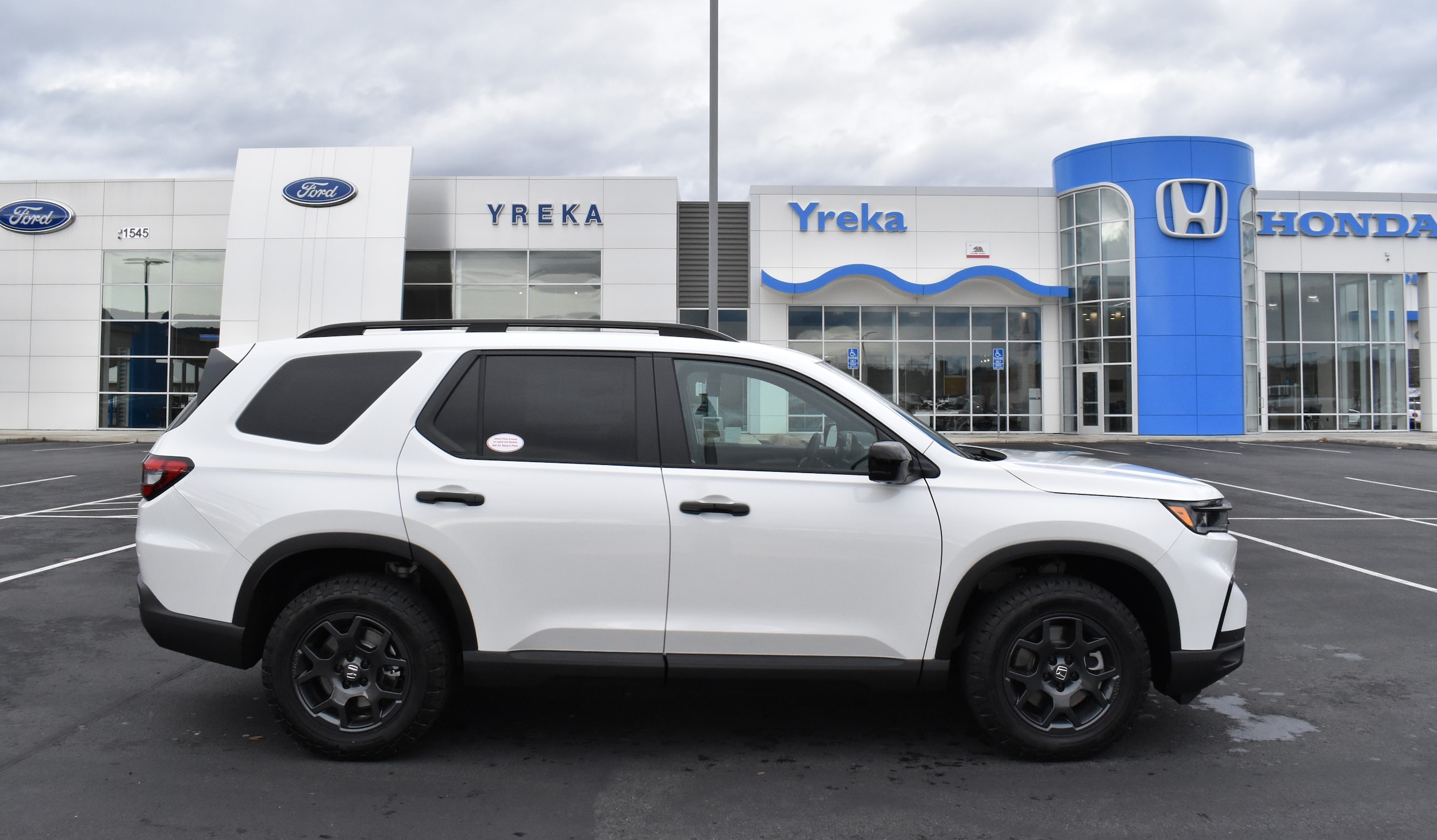 2025 Honda Pilot TrailSport's photo