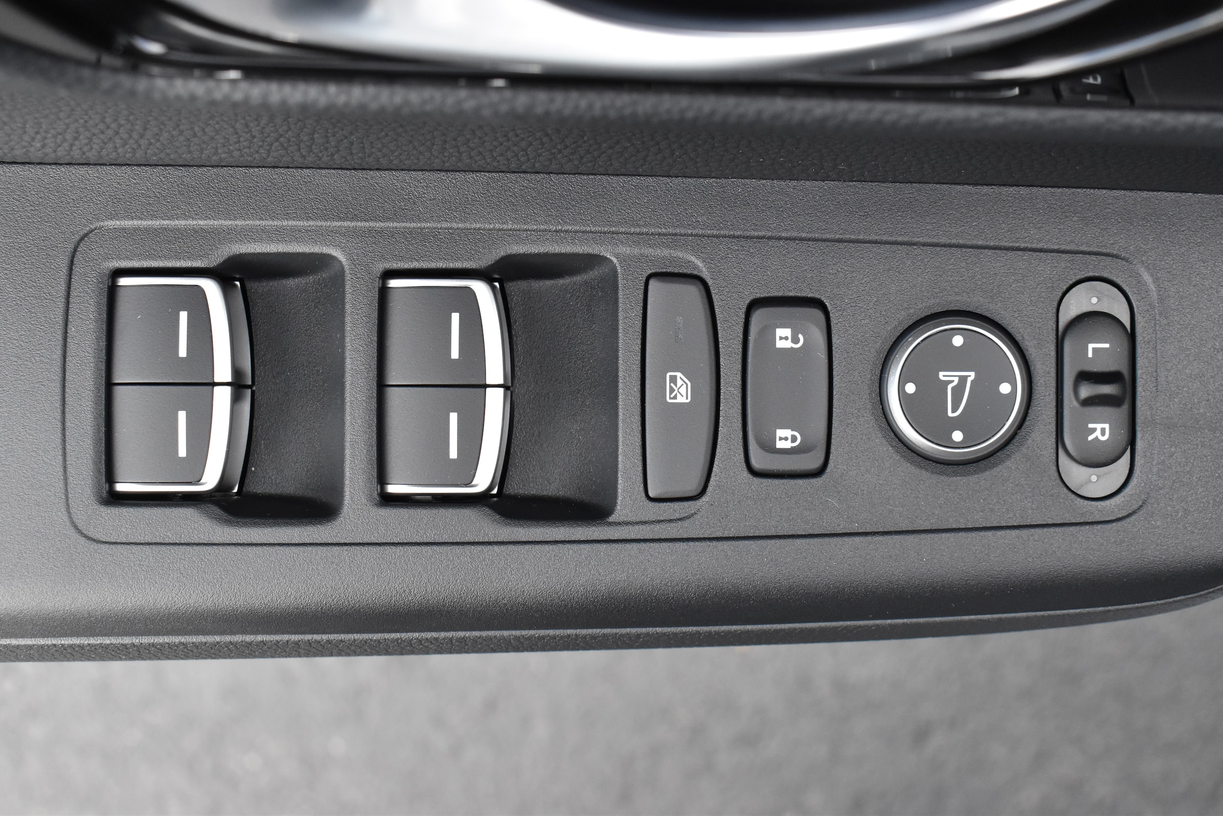 2026 Honda CR-V Sport Touring - Photo 15