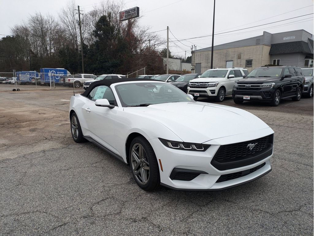 2025 Ford Mustang EcoBoost Premium photo 3