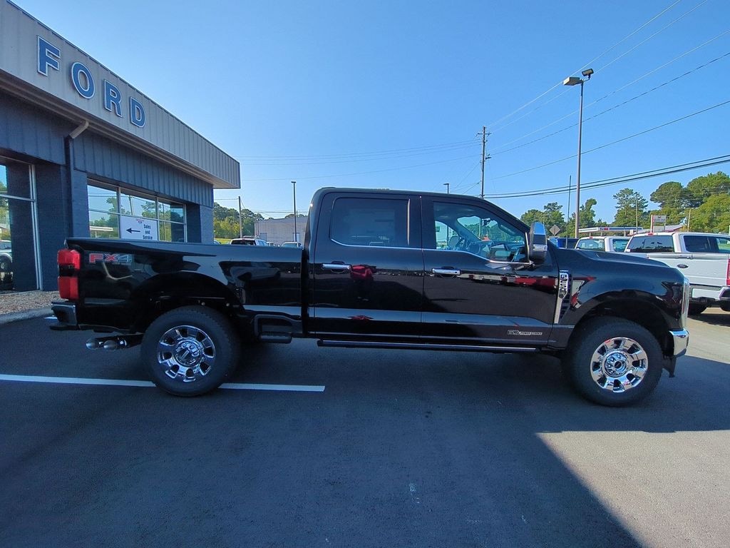 New 2026 Ford F-250 Lariat Truck Crew Cab