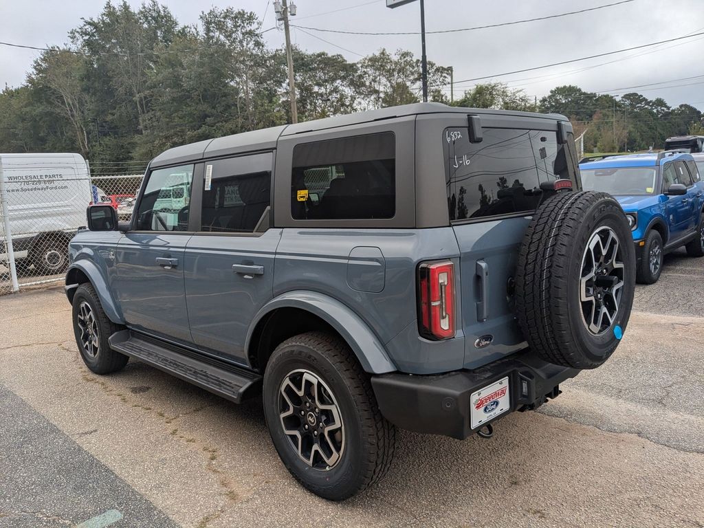 2025 Ford Bronco 4-Door Outer Banks - Photo 9