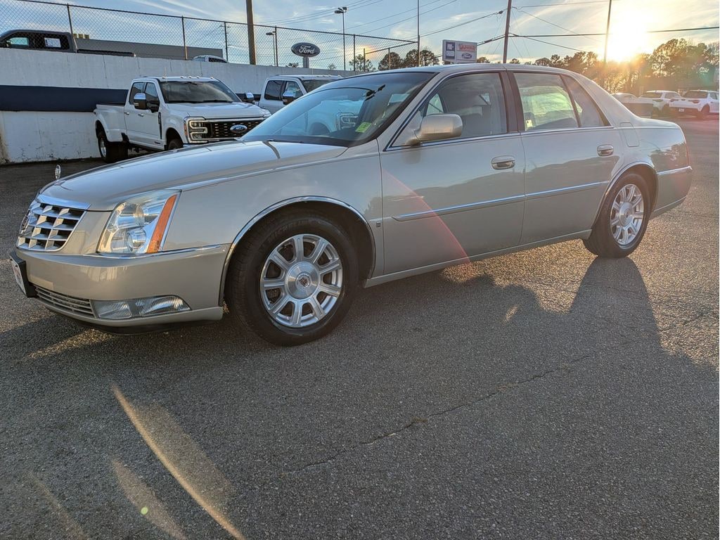 Used 2008 CADILLAC DTS Sedan