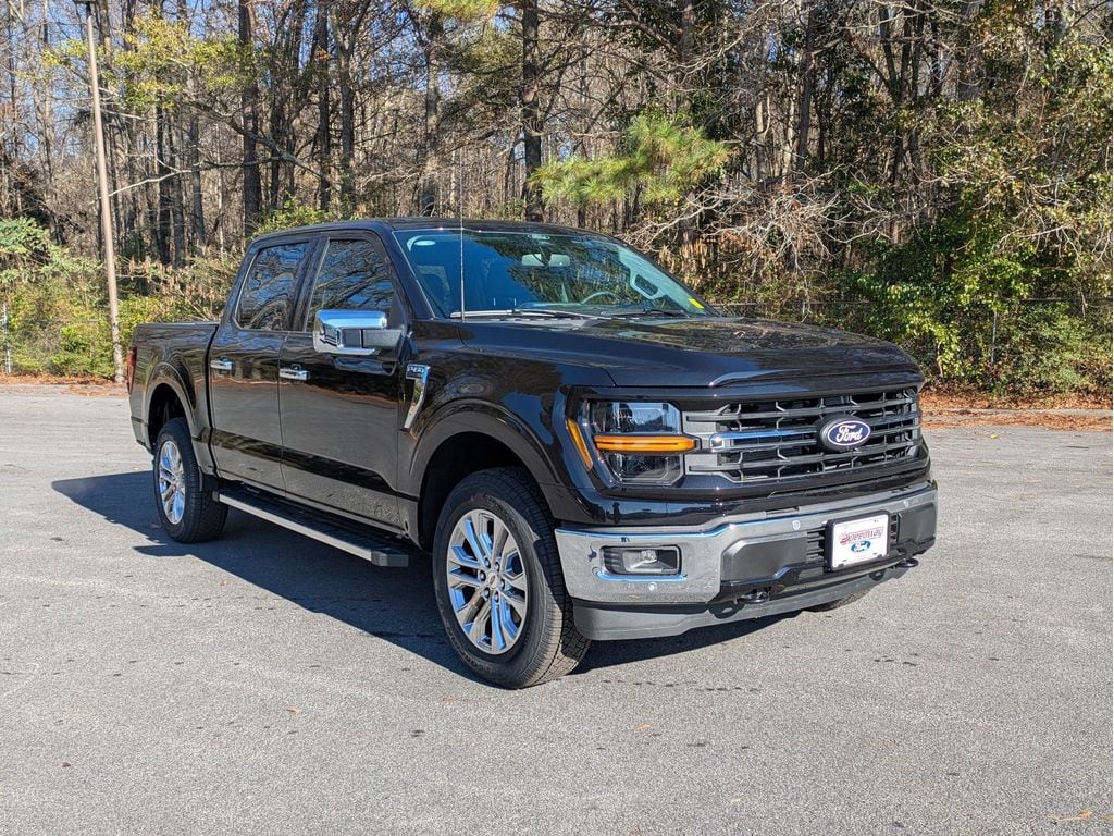 New 2025 Ford F-150 XLT Truck SuperCrew Cab