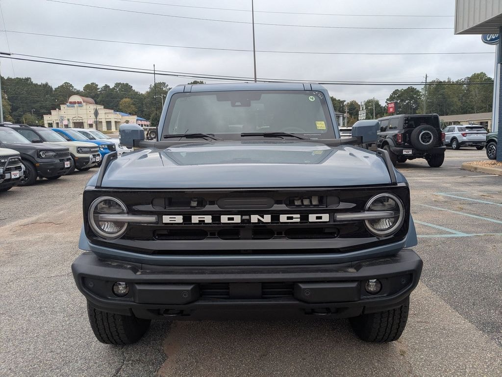 New 2025 Ford Bronco Outer Banks SUV