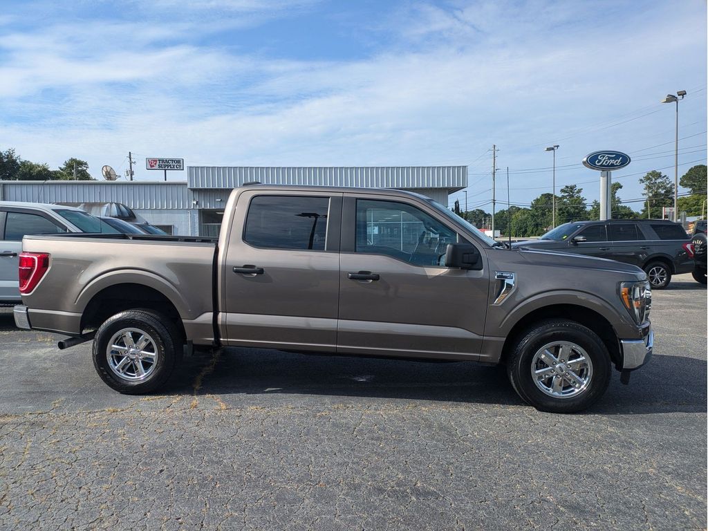 2023 Ford F-150 XLT photo 2