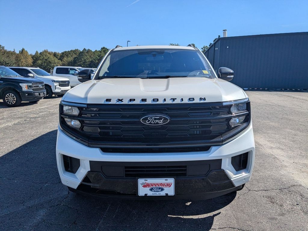 2025 Ford Expedition MAX Platinum photo 3