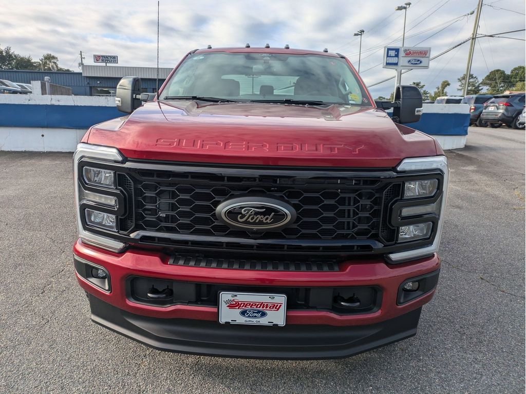 2026 Ford F-250 Lariat photo 3