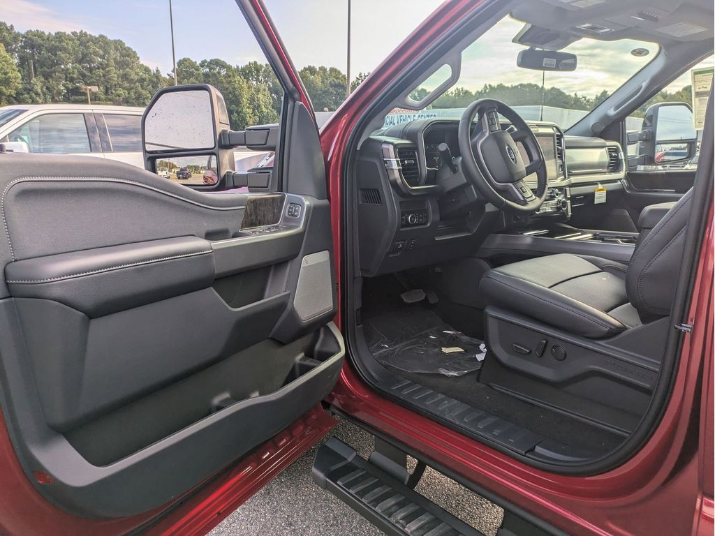 2026 Ford F-250 Super Duty Lariat - Photo 13