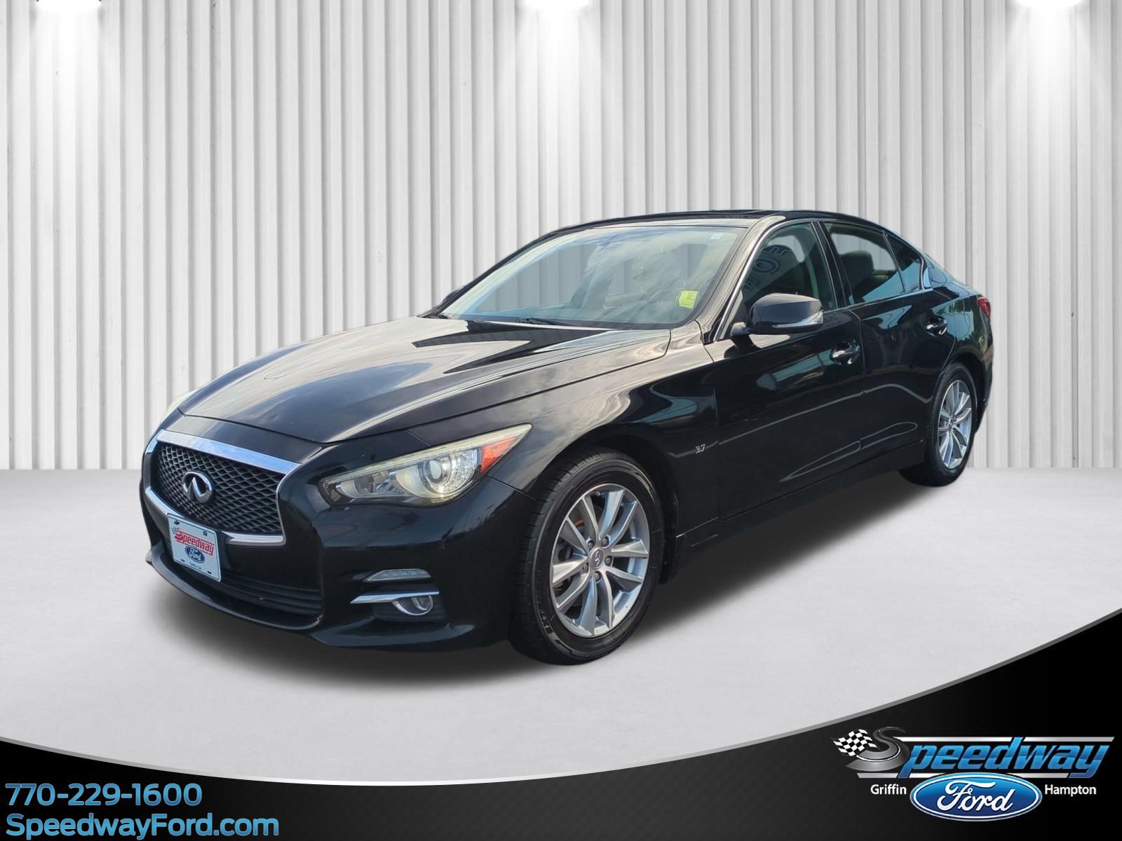 2015 INFINITI Q50