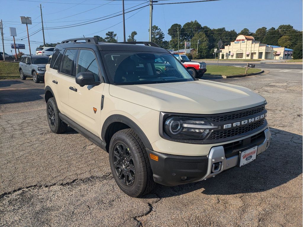 2025 Ford Bronco Sport Badlands photo 3