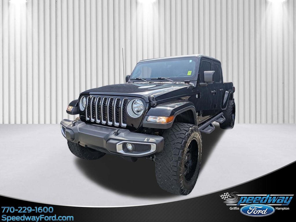 2023 Jeep Gladiator Overland's photo