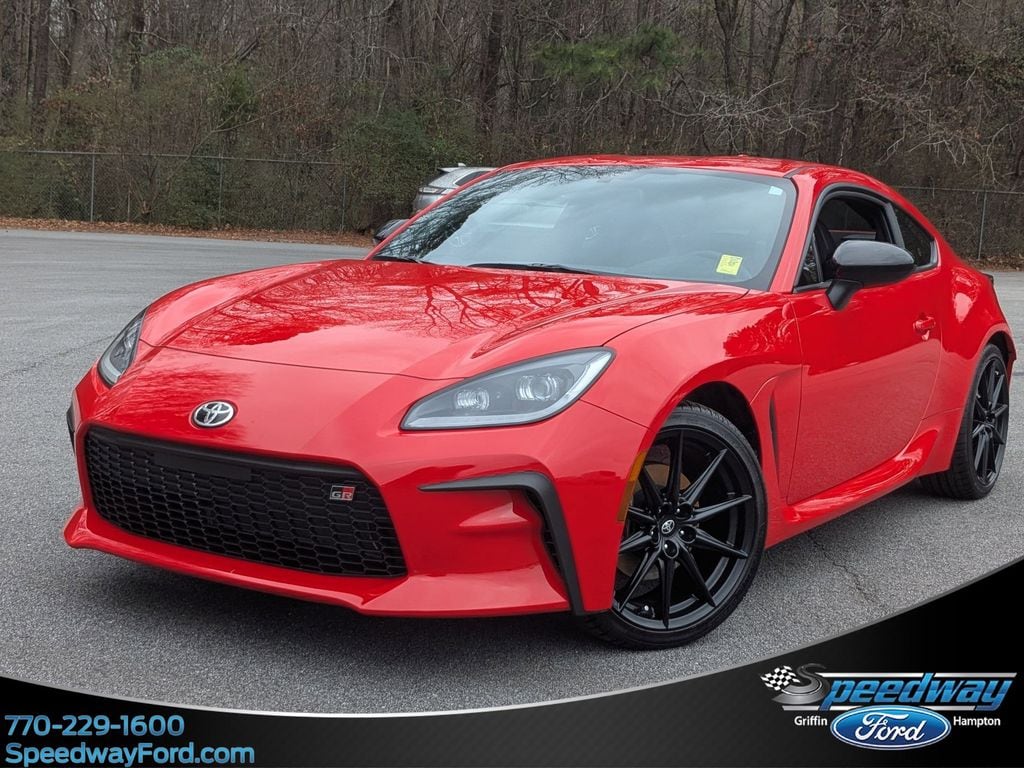 2025 Toyota GR86 Premium's photo