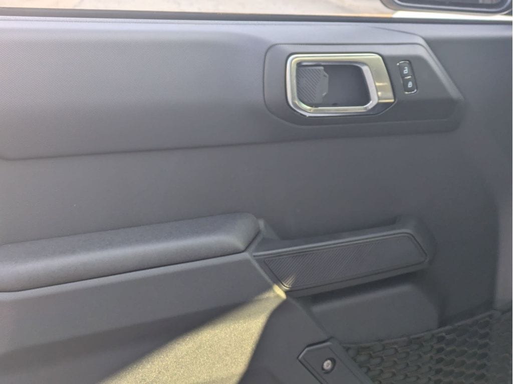 2025 Ford Bronco 4-Door Base - Photo 15