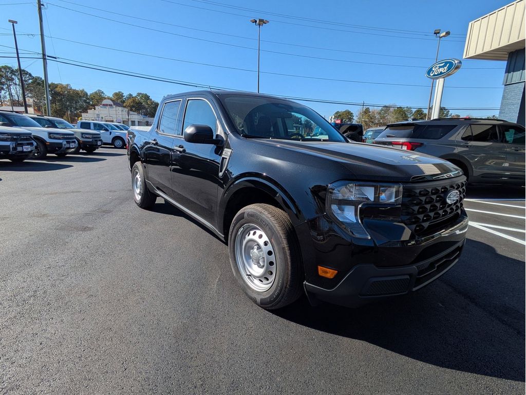 2025 Ford Maverick XL photo 3