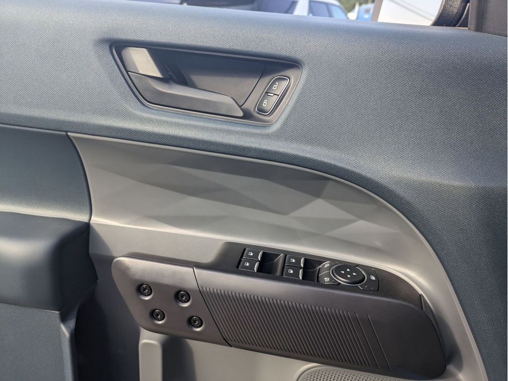 2025 Ford Maverick XLT - Photo 14