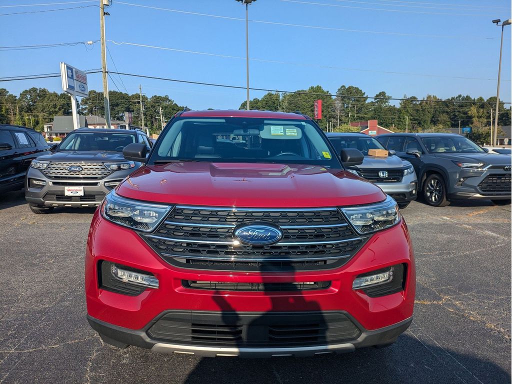 2022 Ford Explorer XLT photo 3
