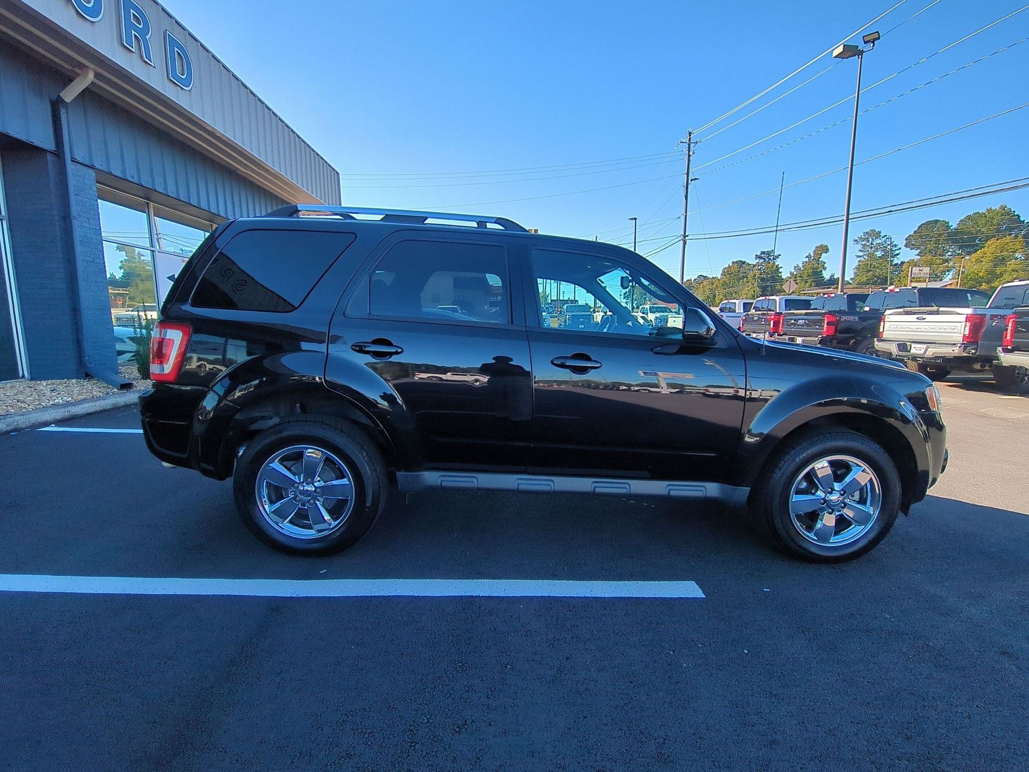 Used 2011 Ford Escape Limited SUV
