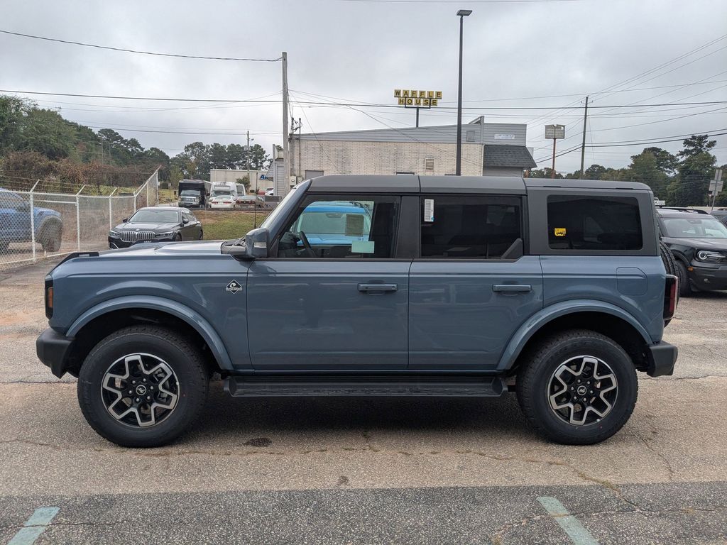 2025 Ford Bronco 4-Door Outer Banks - Photo 10