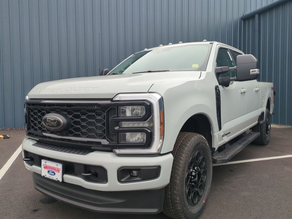 New 2026 Ford F-250 XLT Truck Crew Cab