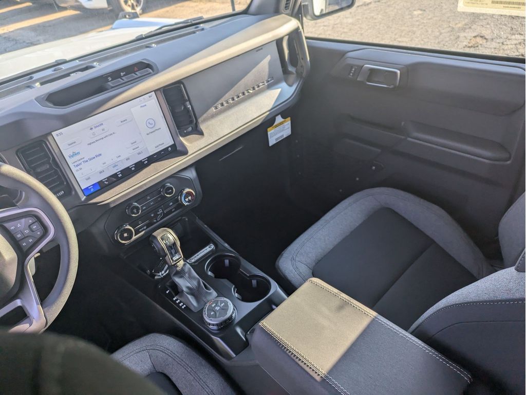2025 Ford Bronco 4-Door Base - Photo 31