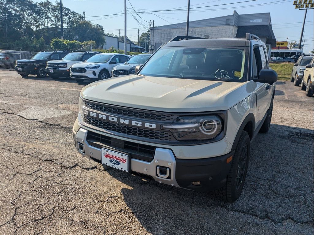 2025 Ford Bronco Sport Badlands photo 2