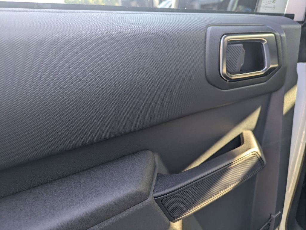 2025 Ford Bronco 4-Door Base - Photo 29