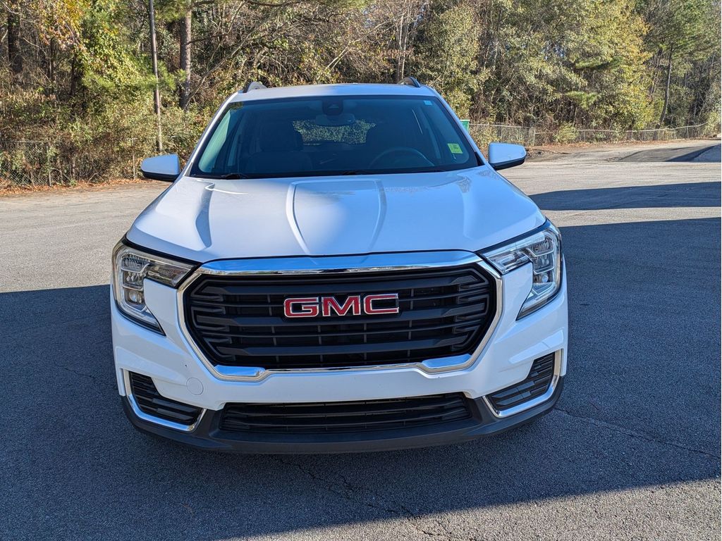 2022 Gmc Terrain SLE photo 3