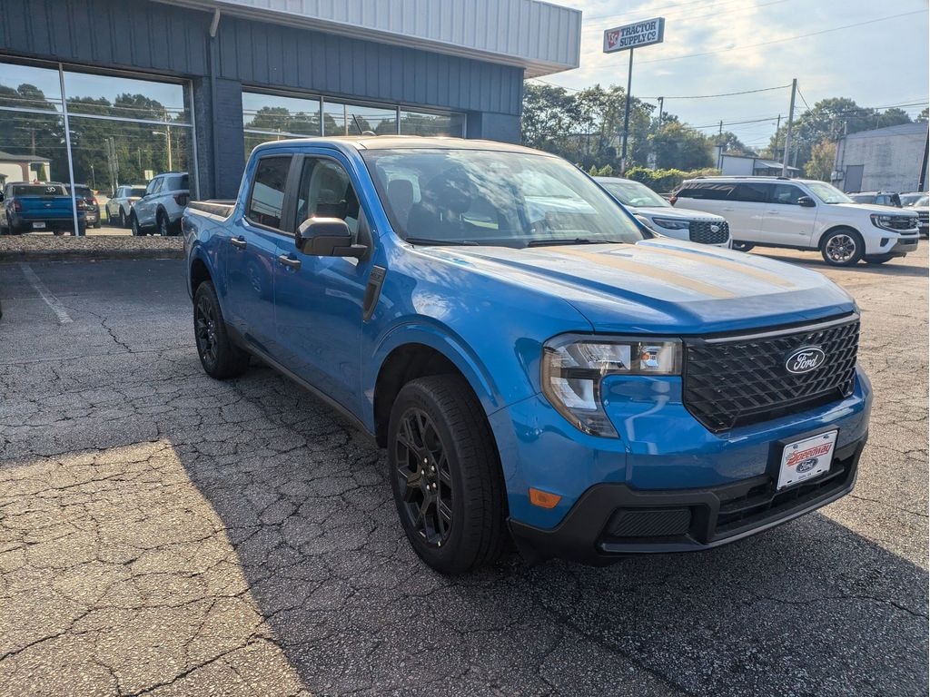 New 2025 Ford Maverick XLT Truck SuperCrew