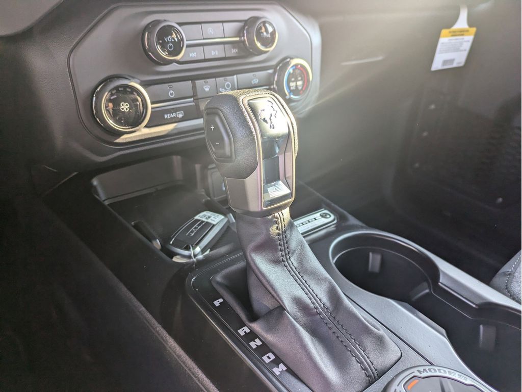 2025 Ford Bronco 4-Door Base - Photo 26