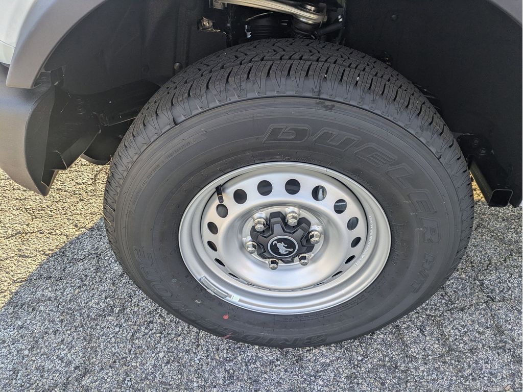 2025 Ford Bronco 4-Door Base - Photo 32