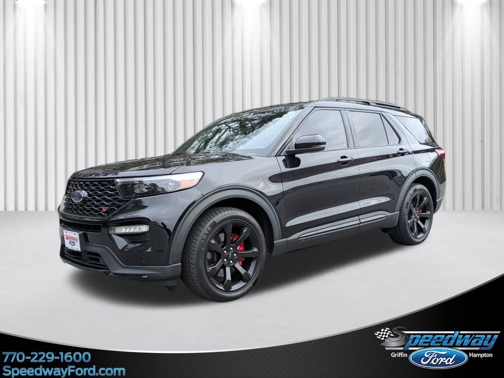 2023 Ford Explorer ST's photo