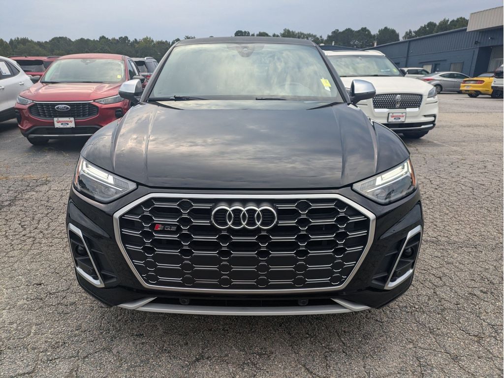 2022 Audi SQ5 Premium photo 2