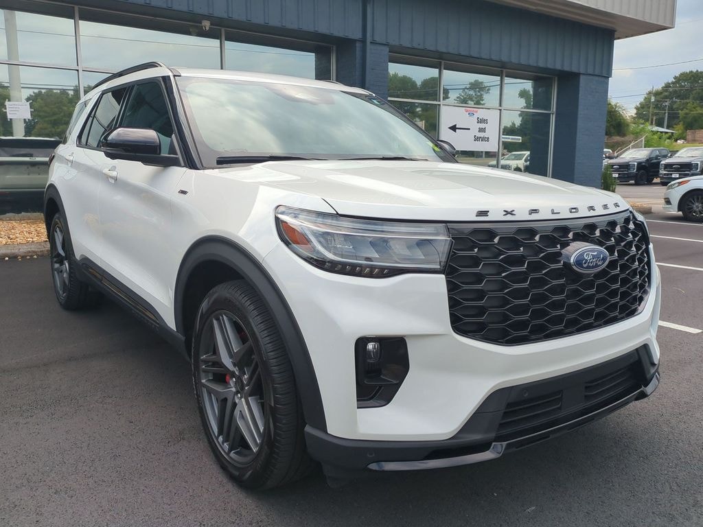 Certified 2025 Ford Explorer ST-Line SUV