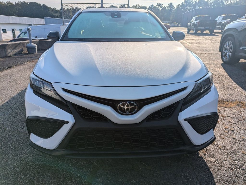 2023 Toyota Camry SE photo 3