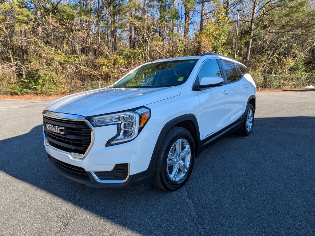2022 Gmc Terrain SLE photo 2