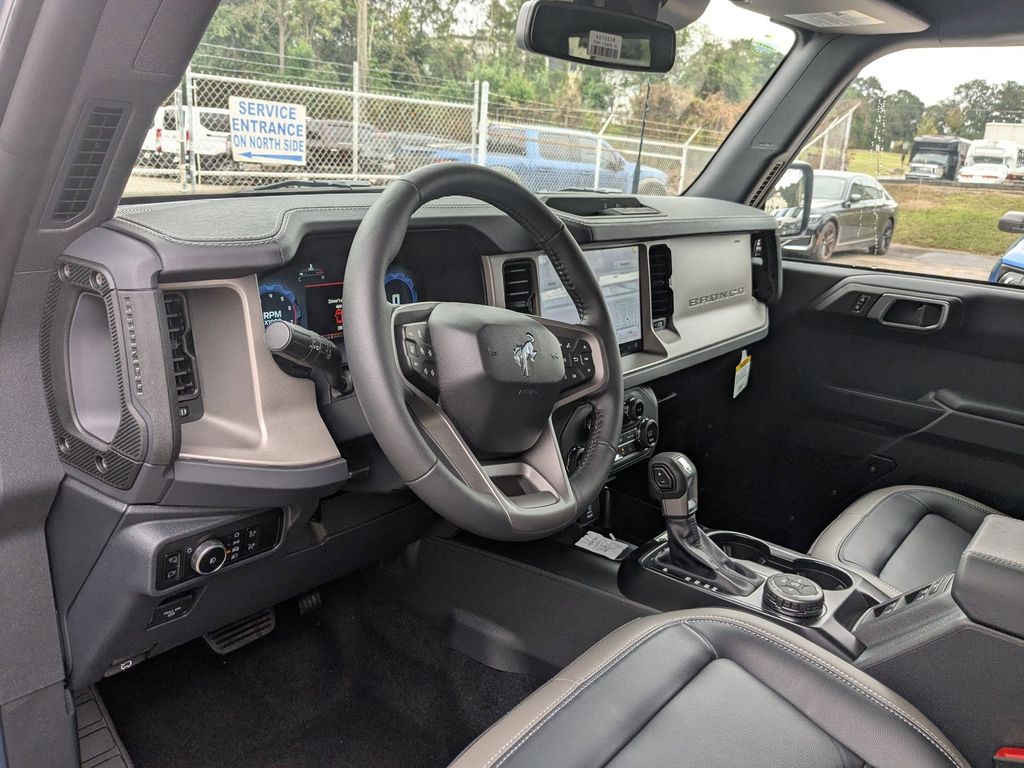 2025 Ford Bronco 4-Door Outer Banks - Photo 13