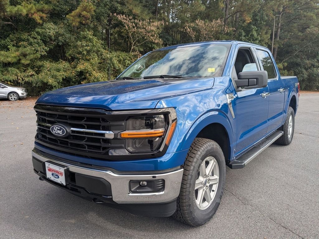 New 2025 Ford F-150 XLT Truck SuperCrew Cab