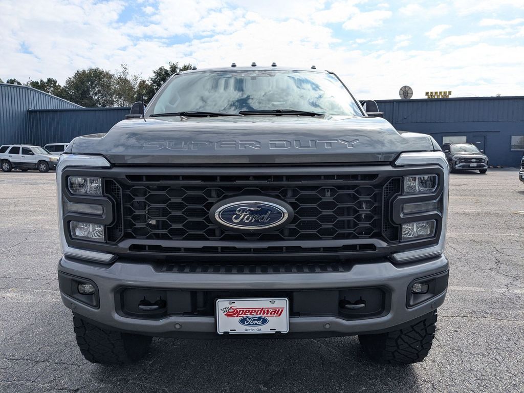 2024 Ford F-250 Lariat photo 3