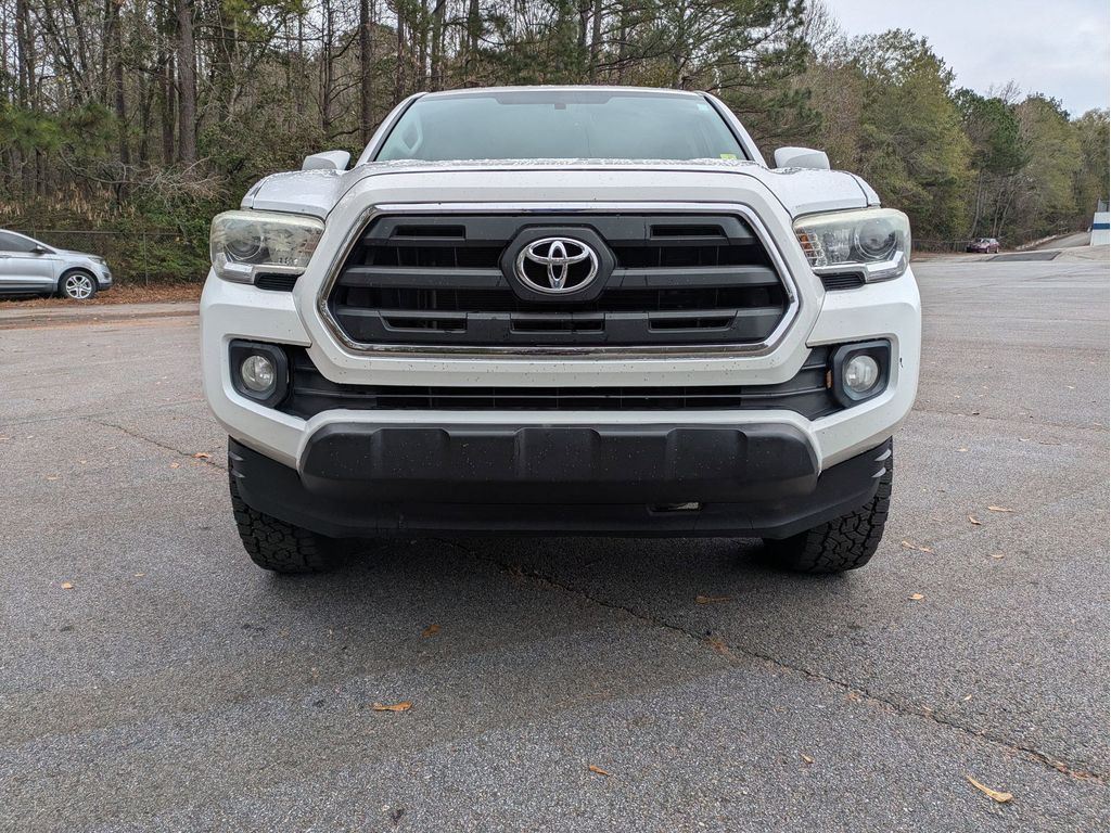 2017 Toyota Tacoma SR5 Sport TRD Pro photo 3