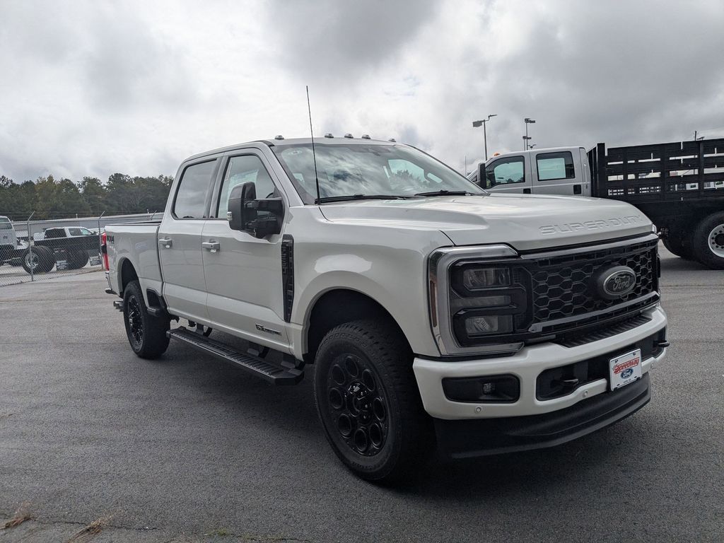 2026 Ford F-250 Lariat photo 4