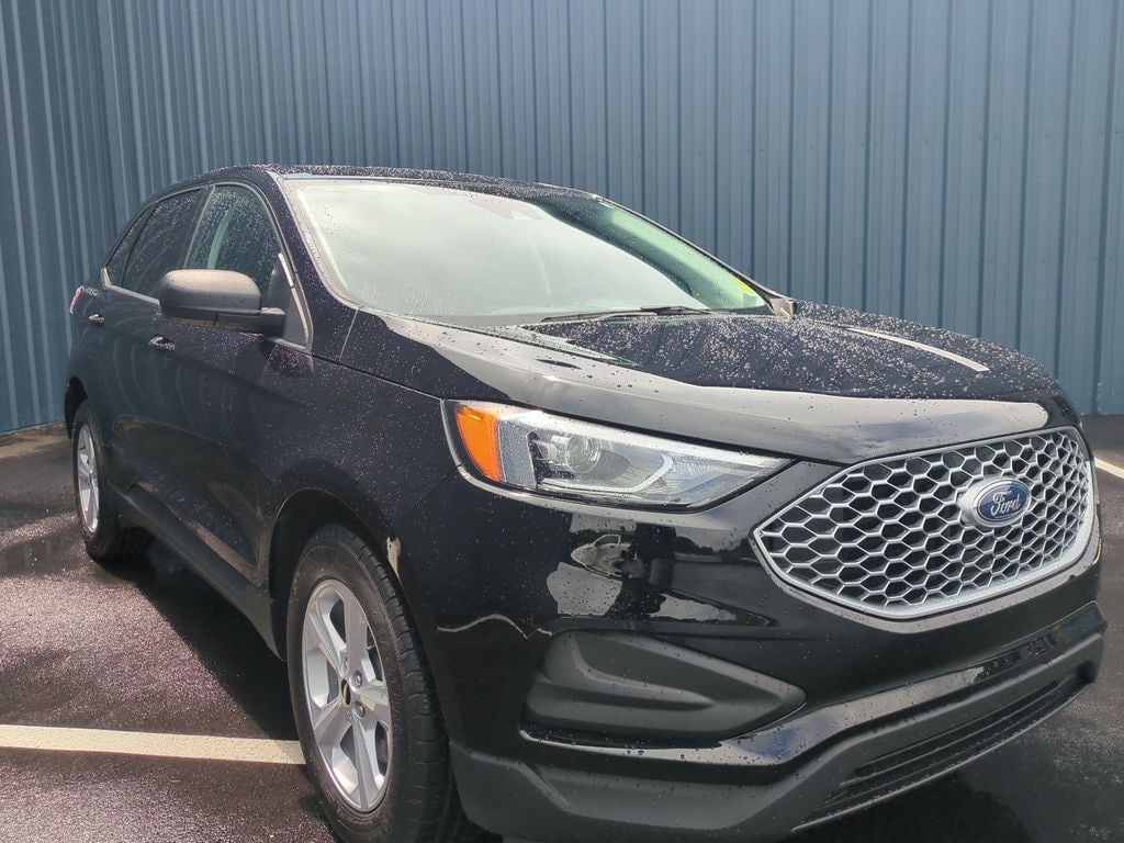 Certified 2024 Ford Edge SE SUV